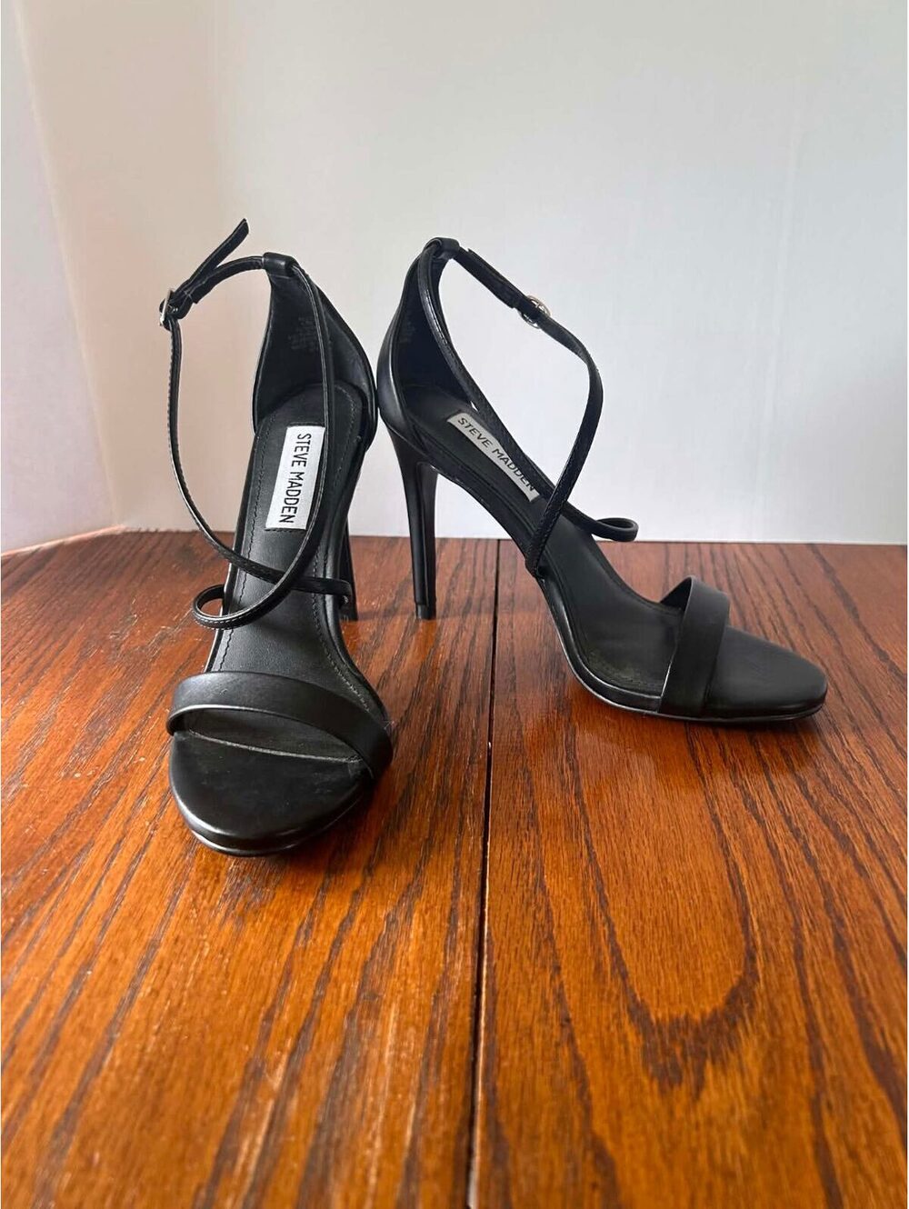 Steve Madden Black High Heel Sandals Size 6.5M - Elegant Stiletto Ankle Strap